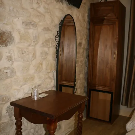 Grand De Clermont Paříž