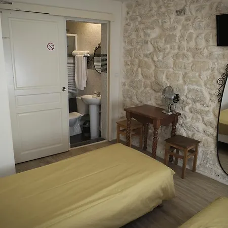 Grand De Clermont 2* Paris