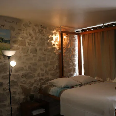 Hotel Grand De Clermont Paris