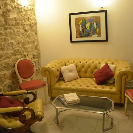 Hotel Grand De Clermont 2*