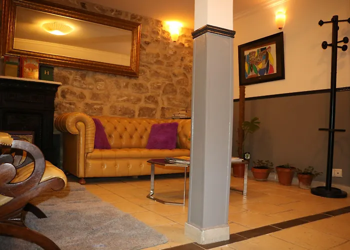 Ξενοδοχείο Grand De Clermont 2*