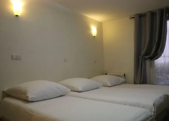 Ξενοδοχείο Grand De Clermont 2*