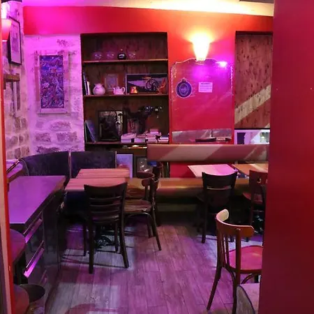 Hotel Grand De Clermont Paris