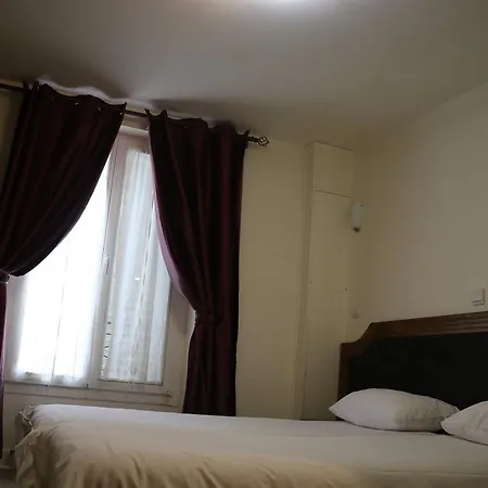 Grand De Clermont Hotel 2*