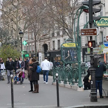 מלון Grand De Clermont 2*